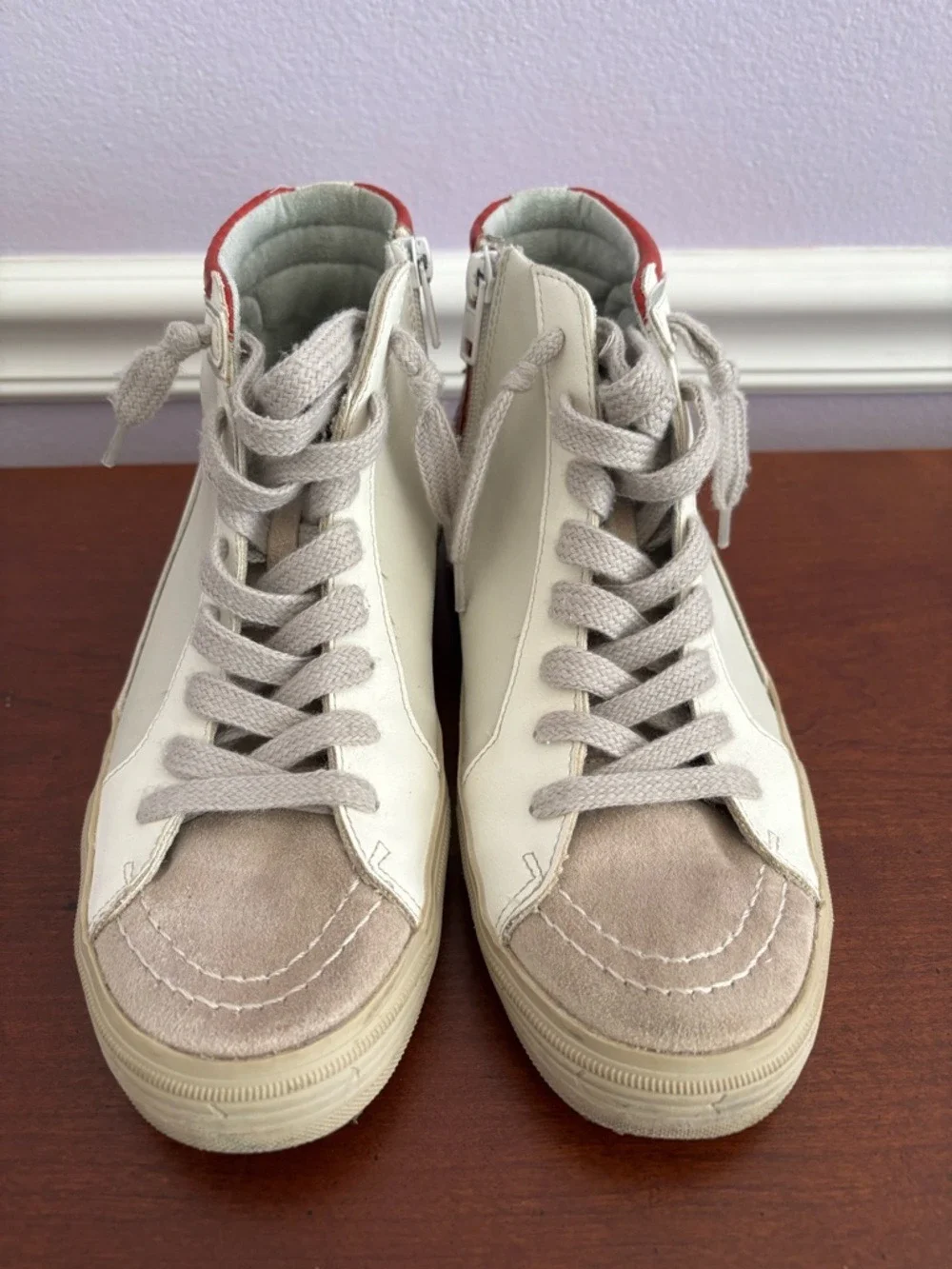 ShuShop Kids High-Top Sneakers Size 7 Red Star Distressed Style Gently Used Tren